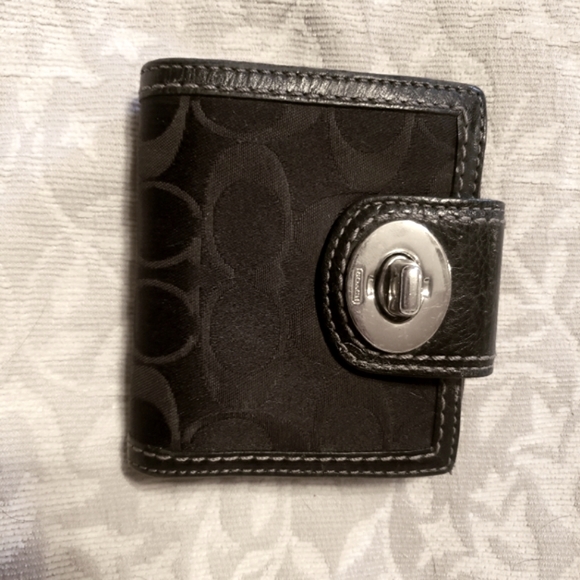 Coach Handbags - Coach Wallet